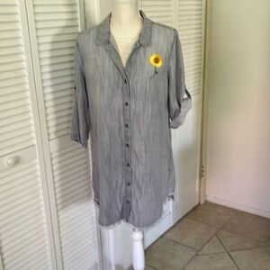 Anthropology Cloth‎ & Stone Chambray Gray Dress,raw hem, sunflower & bee size M